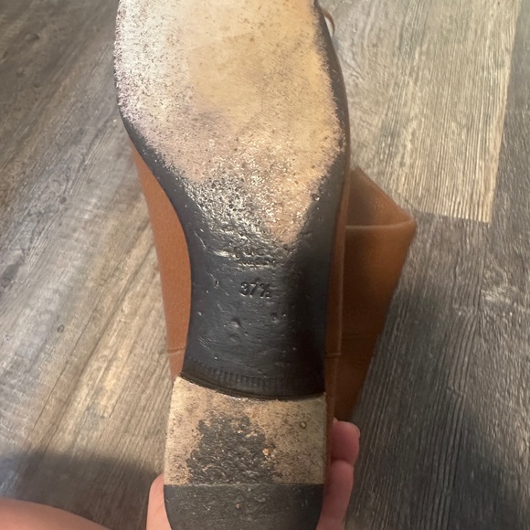 Gucci Brown Leather Boots with Gold Buckle - Picture 5 of 5